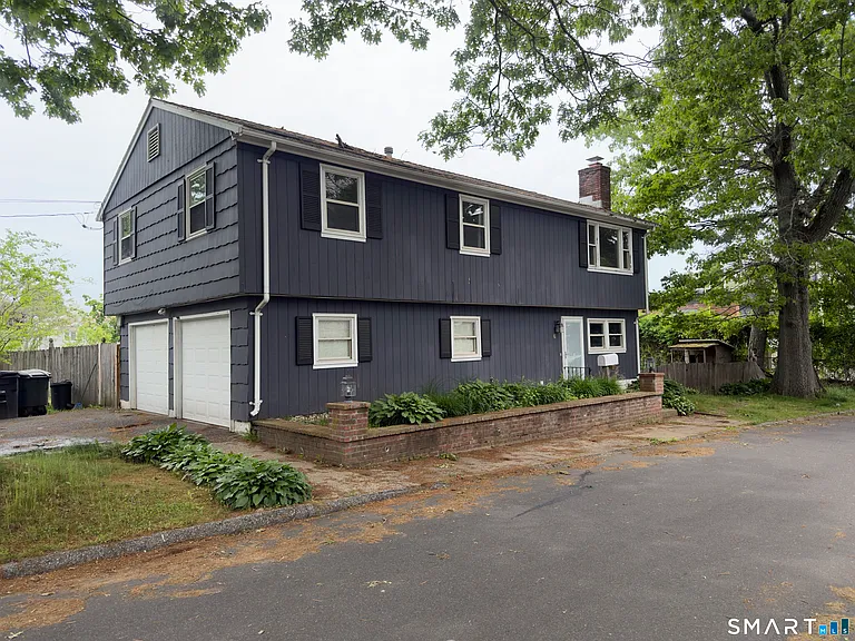 6 Rock St — Photo 1