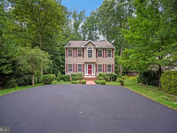 763 Canterbury Dr, Ruther Glen, VA 22546