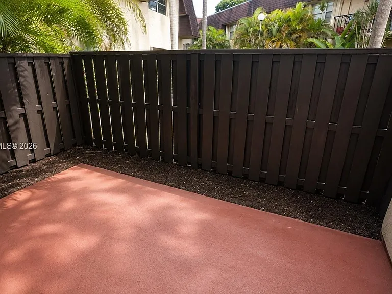13710 SW 90th Ave #4 — Photo 5