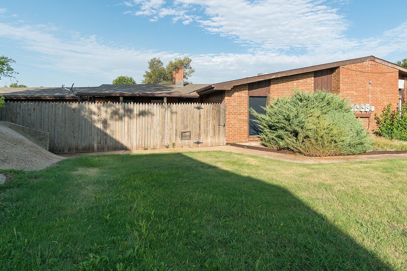 1103 E Harvester Ave, Pampa, TX 79065 Zillow