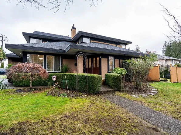 11110 156th St, Surrey, BC V3R 6J8