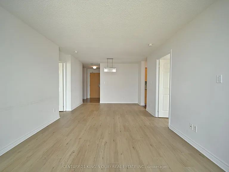 88 Grangeway Ave #2205 — Photo 15