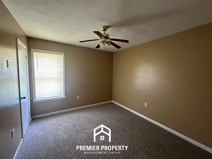 5337 Yale Rd — Photo 15