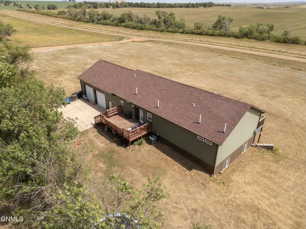 425 124th Ave NW, Grassy Butte, ND 58634