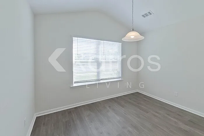 108 Saint Phillip Way — Photo 4