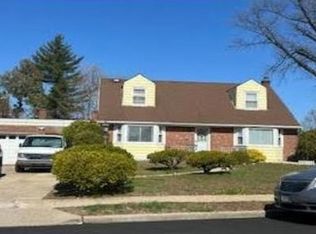 1573 Miriam Ct, Elmont, NY 11003