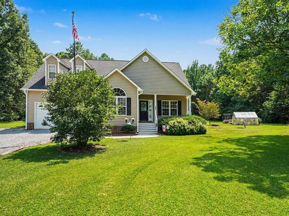 492 Tomahawk Dr, Clayton, NC 27520