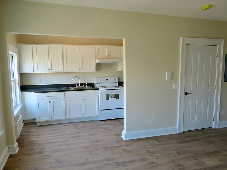 168 Lander St #3 — Photo 7