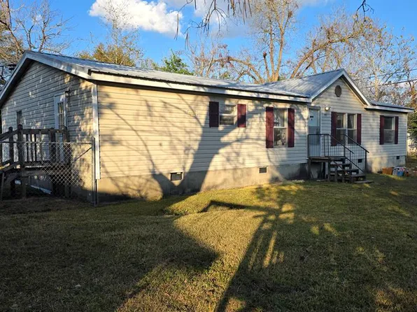 507 W Altamaha St, Fitzgerald, GA 31750