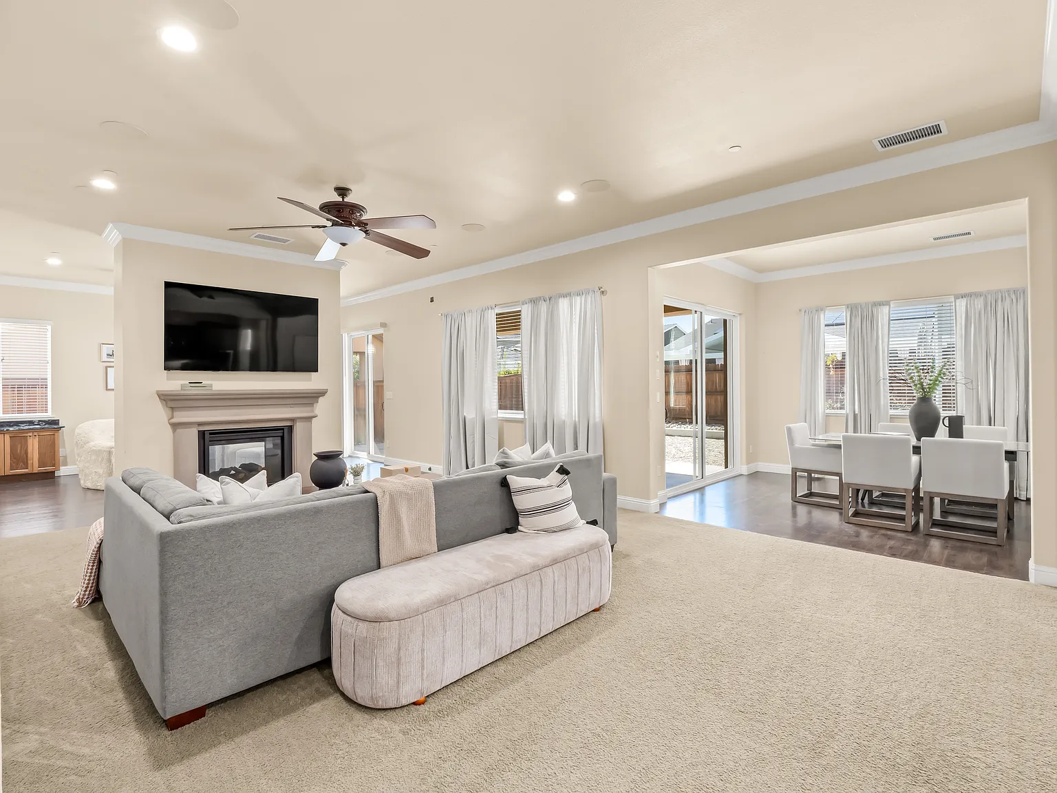 4 bed, $7,850 — Photo 3