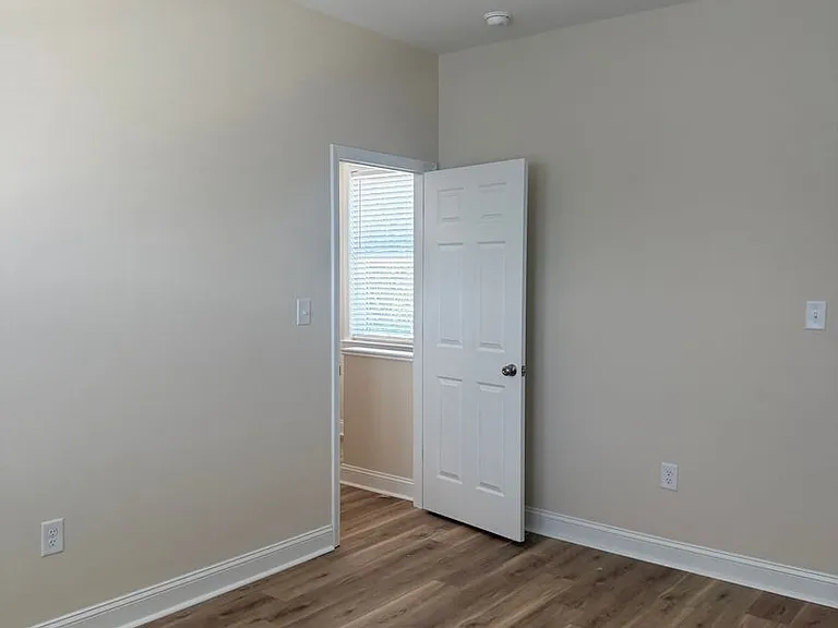 721 Black Creek Rd SE — Photo 13