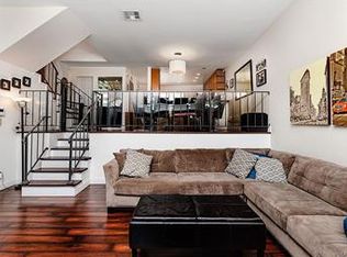 17955 Magnolia Blvd APT 6, Encino, CA 91316