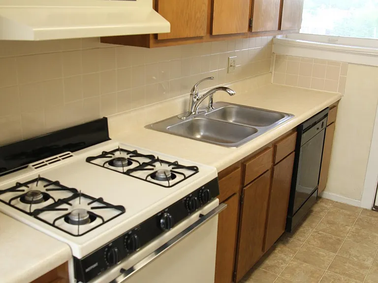 815 Leland Ave #3N — Photo 7