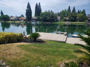 617 E Pintail Cir, Fresno, CA 93730