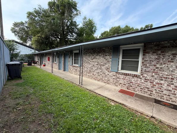 1823 Leland St, North Charleston, SC 29405