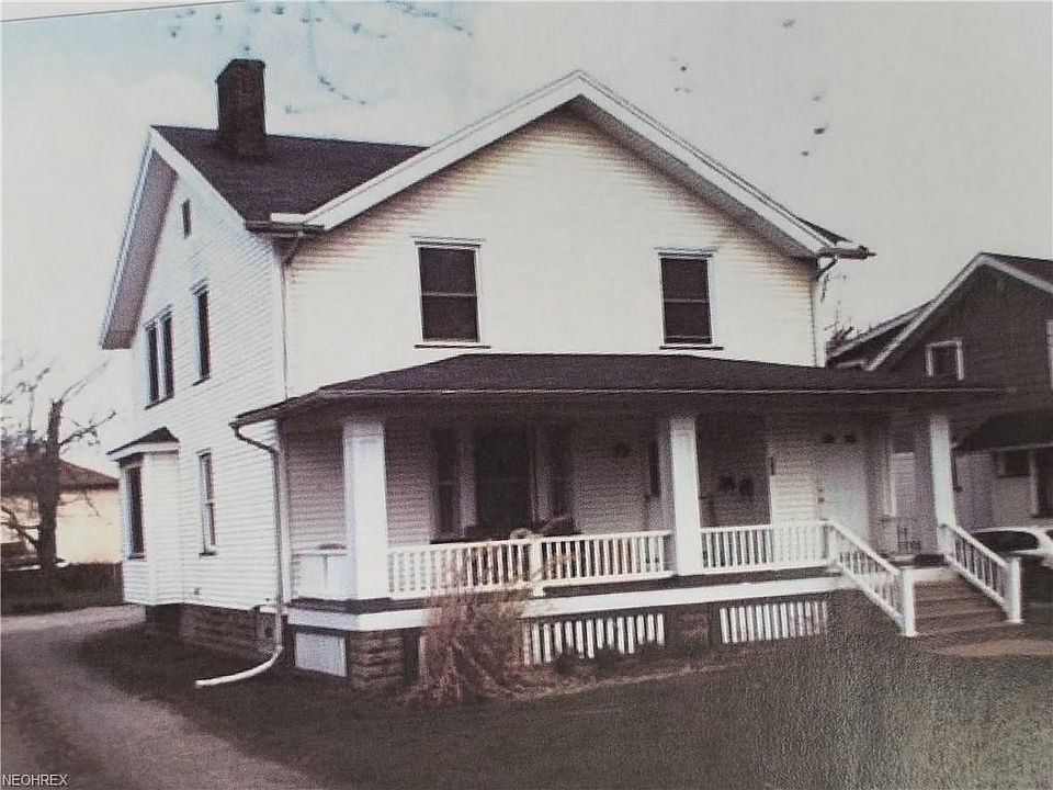 1st image of 766 Roosevelt St NW