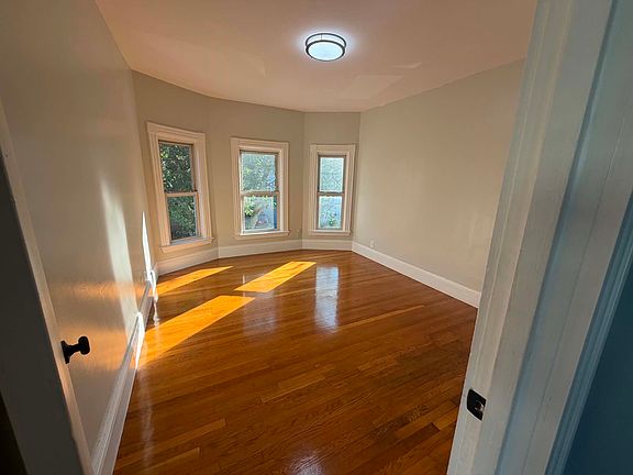 3rd image of 55 Adams Ave