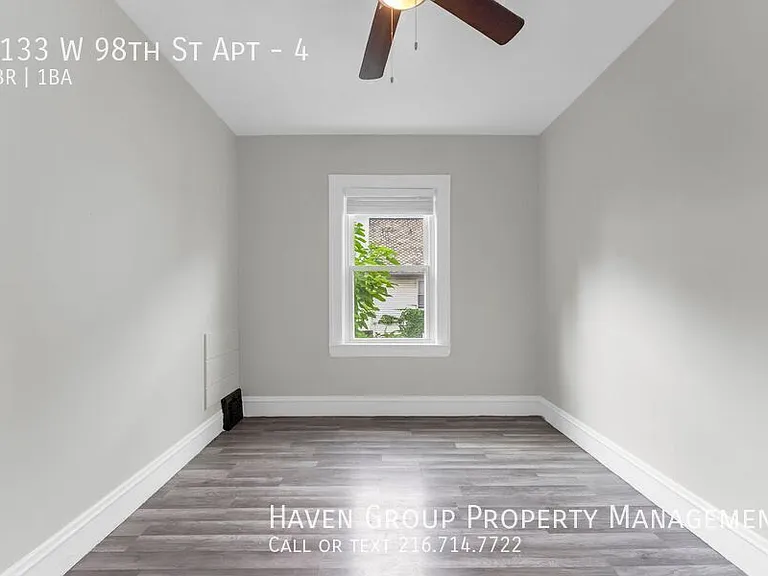 2133 W 98th St #4 — Photo 18