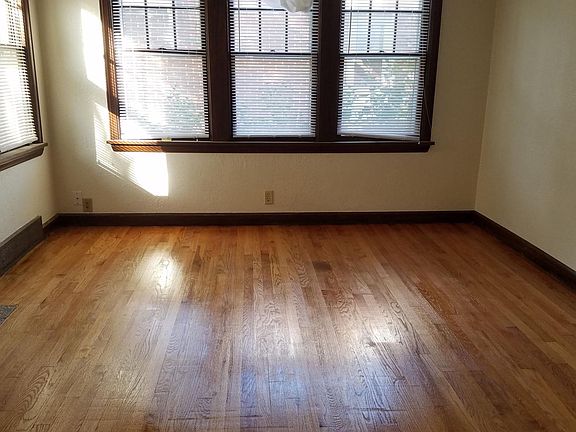 3rd image of 2340 19th Ave