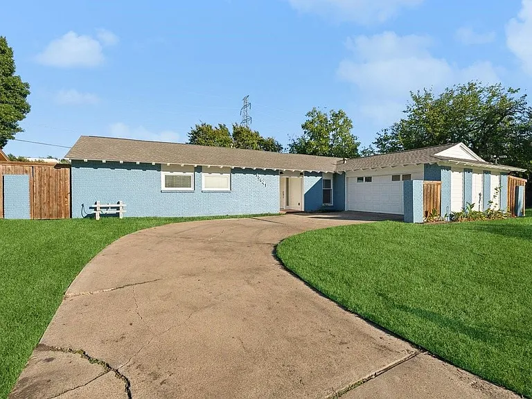 15641 Terrace Lawn Cir — Photo 1
