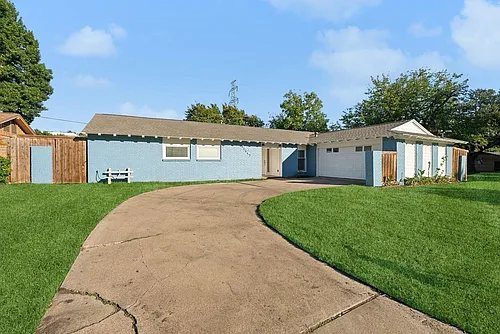 15641 Terrace Lawn Cir Photo 1