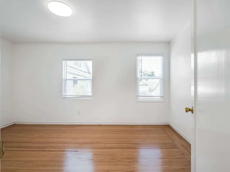 1305 Walnut St #1305 — Photo 31