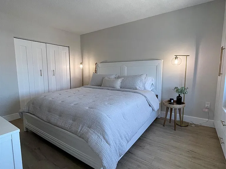 400 Kings Point Dr #1027 — Photo 27