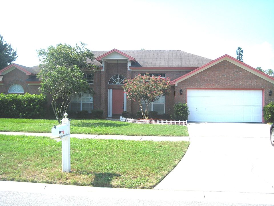 1st image of 3338 Riverbank Dr