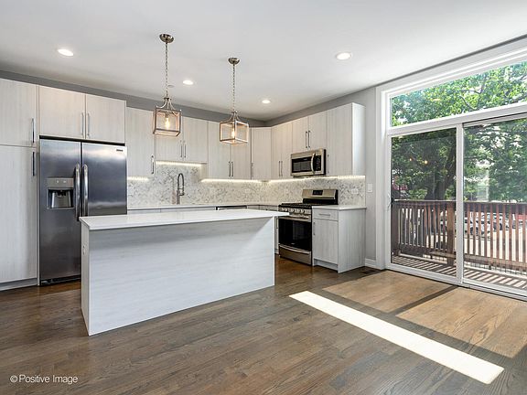 4th image of 2259 W Coulter St APT 3