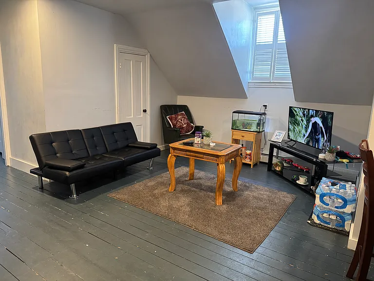 120 Summit St #3 — Photo 3