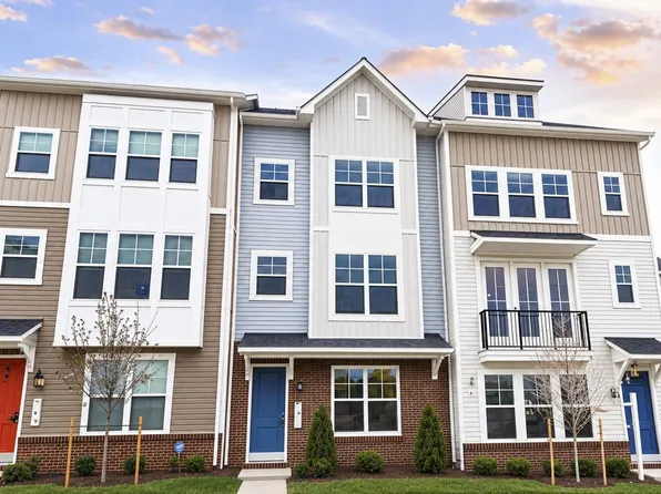 402 Matlock Ln, Frederick, MD 21701