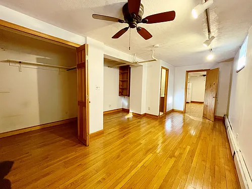 86 Chestnut St Photo 1