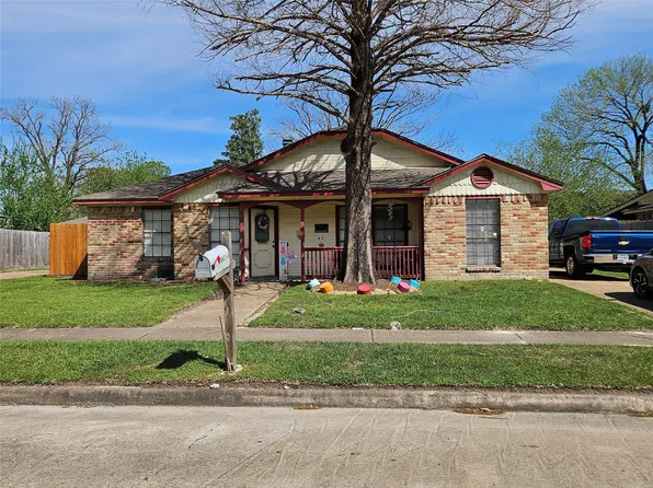 11322 Grayling Ln, Houston, TX 77067