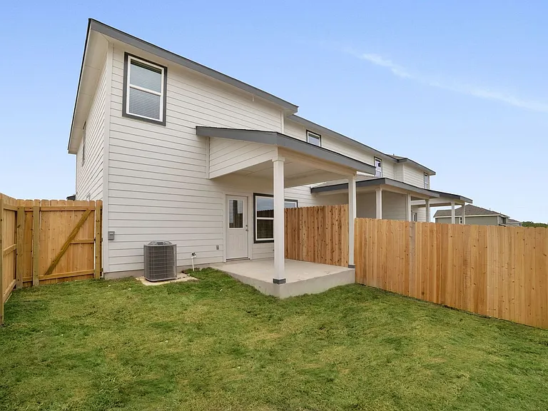 219 Damon Dr — Photo 7