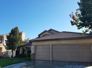 1014 Meadowlake Ln, Lake Elsinore, CA 92530