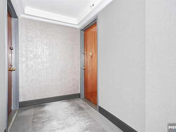 4th image of 200 Old Palisade Rd APT 15C