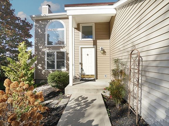 3rd image of 8851 Edgeridge Dr