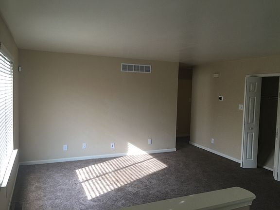 Livingroom / Hallway