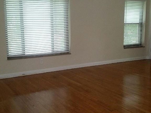 4th image of 1158 Moorlands Dr