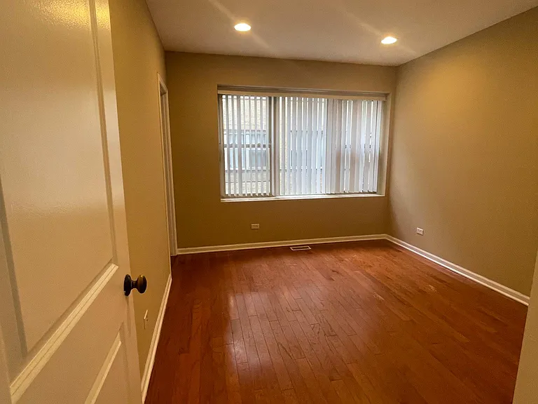 2728 W Lunt Ave #1N — Photo 7