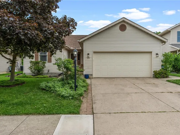 220 McDaniels Ln, Springboro, OH 45066