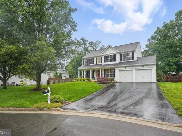 8408 Lippizan Pl, Gainesville, VA 20155