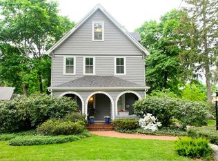 10 Walnut St, Sharon, MA 02067