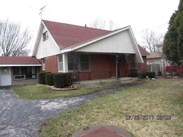 8254 Rutherford Ave photo 1