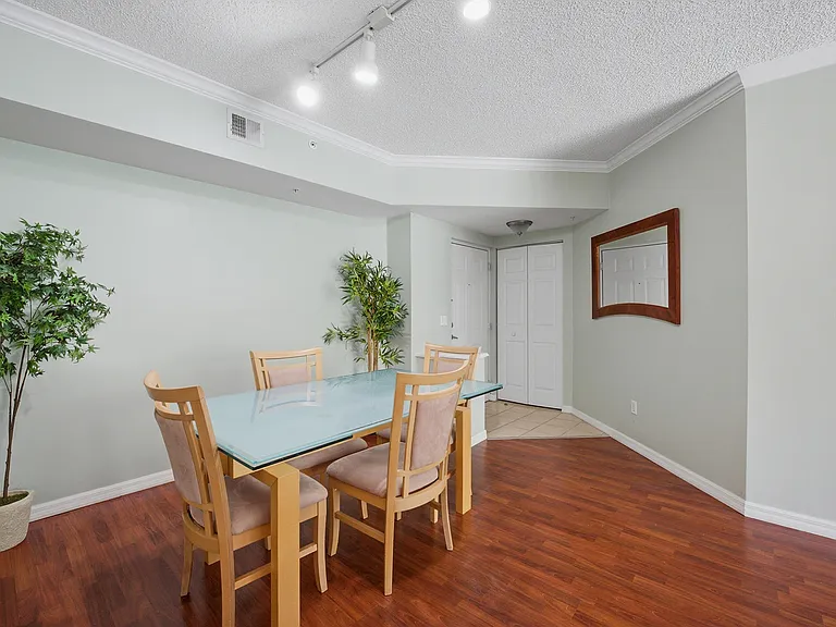 3221 Tuscany Way #3221 — Photo 8
