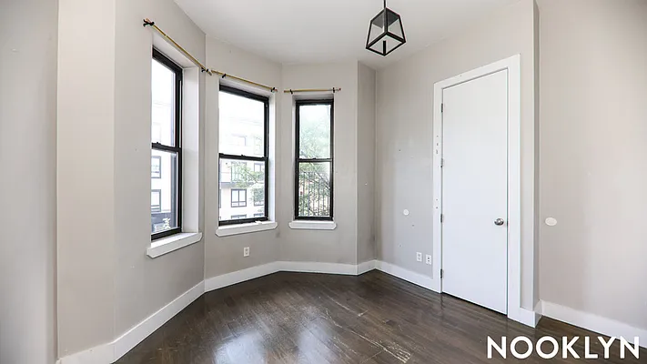 Rented by Nooklyn NYC LLC | media 11