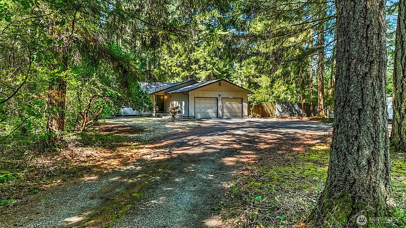 2nd image of 940 9th Avenue