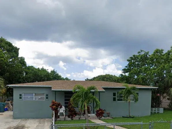 1590 NW 1st Ct Court, Boynton Beach, FL 33435