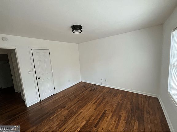 5th image of 2743 Harlan Dr