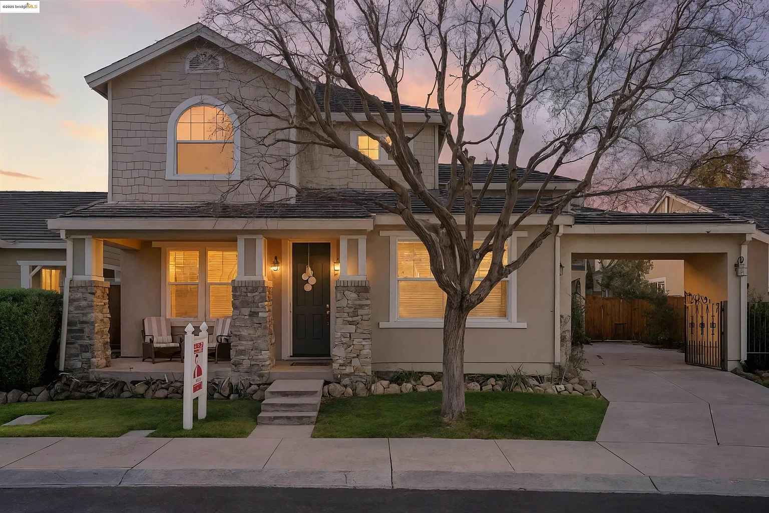 2335 Winchester Loop photo 1